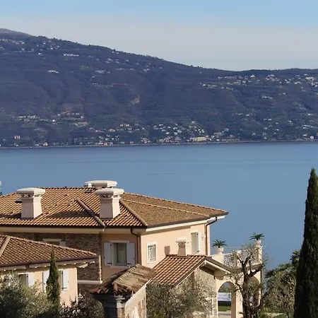 Holiday home Residence Cecina Toscolano Maderno